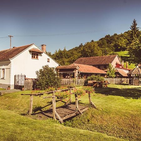 Country House Tunjina Kuca Stara Kapela Pension Pavlovci Buitenkant foto