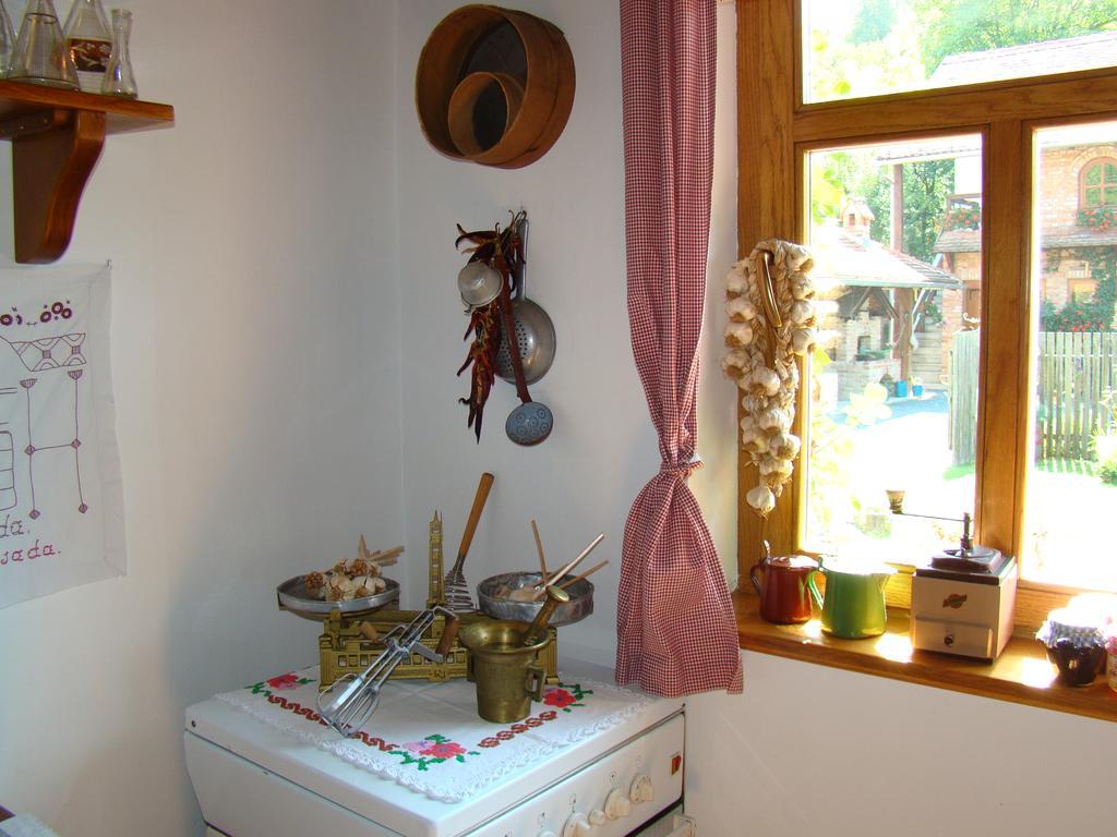 Country House Tunjina Kuca Stara Kapela Pension Pavlovci Buitenkant foto