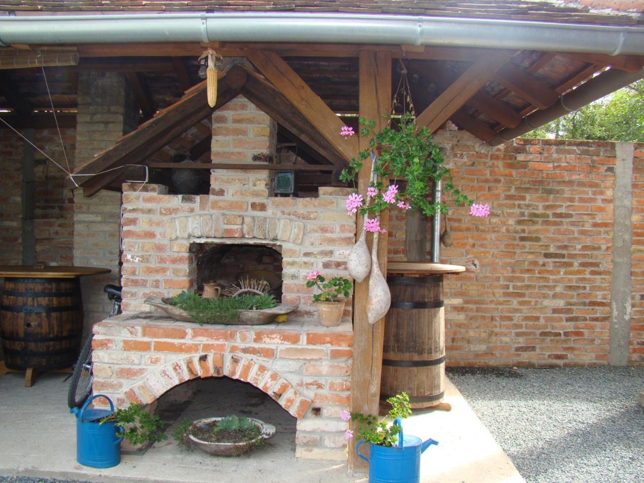 Country House Tunjina Kuca Stara Kapela Pension Pavlovci Buitenkant foto